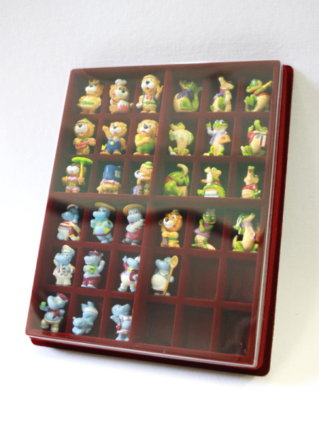  Планшет S (243х304х32 мм) для игрушек из Kinder Surprise, тёмно-бордовый