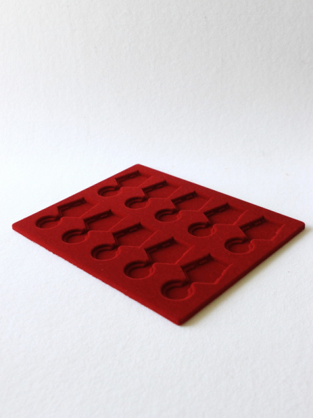  Вставка в кассету МВ на 10 медалей РФ d-32 мм с пятиугольной колодкой, светло-бордовый