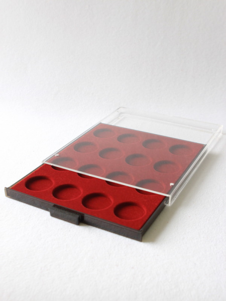  Кассета МВ для 16 монет в капсулах d-46 мм, светло-бордовый