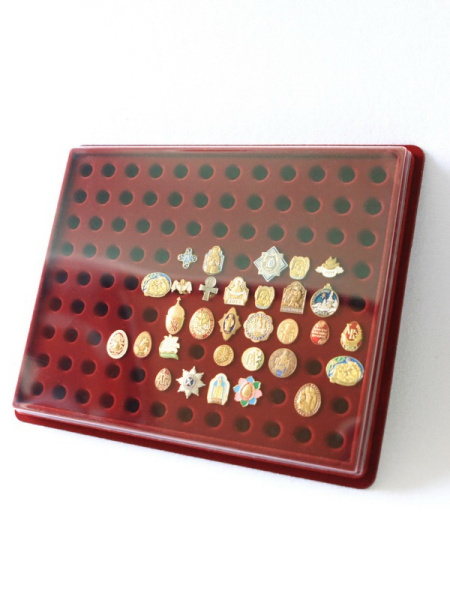  Планшет S (243х304х21 мм) на 108 цанг (под значки с цангой), тёмно-бордовый