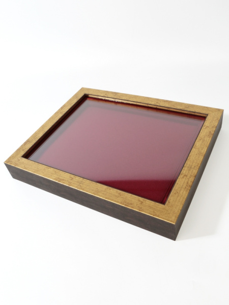  Багетная рамка G пластиковая под 1 ячейку (262х363х18 мм) с поролоновой вставкой. Вид 4, тёмно-бордовый