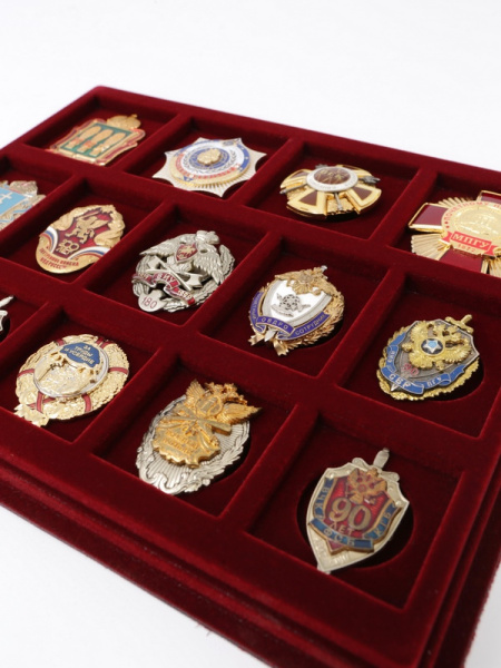  Планшет S (243х304х21 мм) MIX для 14 знаков с винтами (12/15/20), тёмно-бордовый