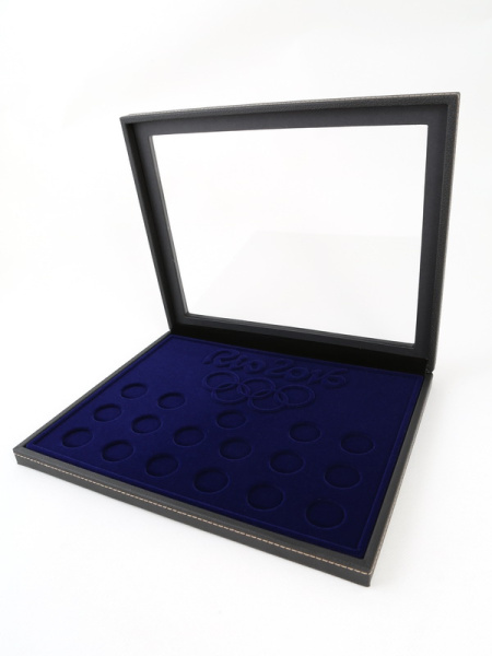  Бокс из искусственной кожи с прозрачным окном Nera Plus для 16+1 монет серий «XXXI Летние Олимпийские игры 2016 года в Рио-де-Жанейро», «Передача Олимпийского флага», тёмно-синий