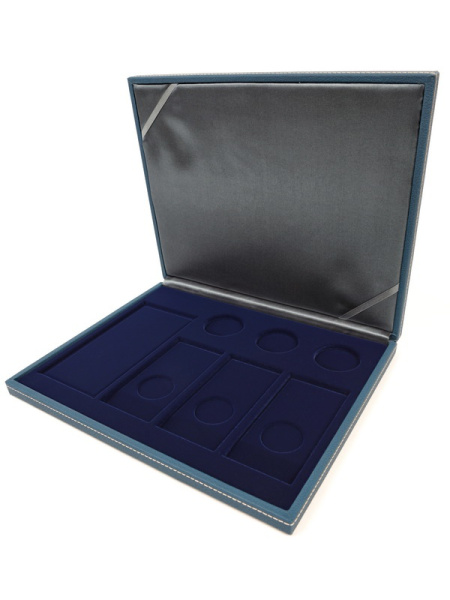  Бокс из искусственной кожи Nera M Azur (298х243х37 мм) для банкноты в чехле, 3 монет 25 рублей в капсулах и 3 монет 25 рублей в блистере «Футбол 2018», тёмно-синий