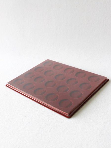  Планшет S (234х296х12 мм) для монет d-41 мм (20 ячеек), тёмно-бордовый