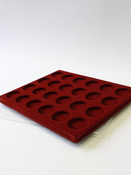  Планшет S (234х296х12 мм) для 24 монет в капсулах CAPS 34 Leuchtturm. Диаметр ячейки 40 мм, тёмно-бордовый