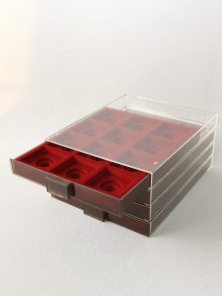  Кассета XL на 12 ячеек (62х62х10 мм) (под знаки с винтом), светло-бордовый