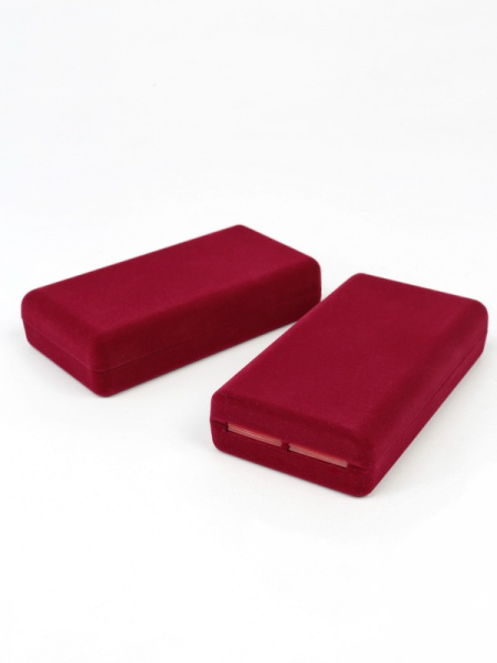 Футляр (62х116х26 мм) под медаль РФ d-40 мм с пятиугольной колодкой, светло-бордовый