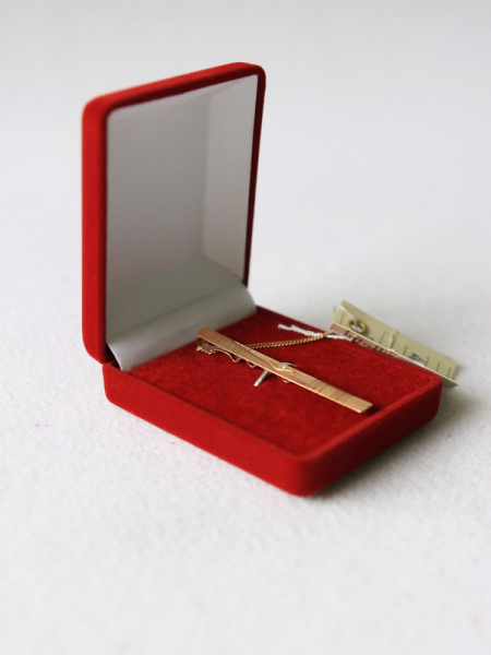 Футляр (61х79х32 мм) под зажим для галстука, светло-бордовый