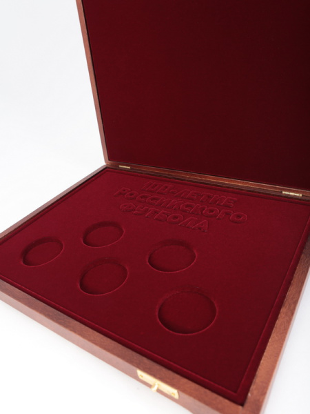  Футляр деревянный Vintage S (305х247х40 мм) для серии монет «100-летие Российского футбола», тёмно-бордовый
