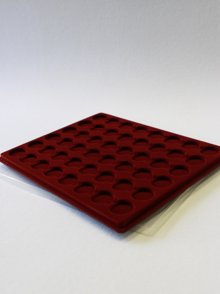  Планшет S (234х296х12 мм) для 48 монет в капсулах CAPS 22 и 22,5 Leuchtturm. Диаметр ячейки 28,5 мм, тёмно-бордовый