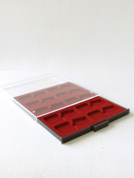  Кассета MB на 10 орденов с пятиугольной колодкой, светло-бордовый