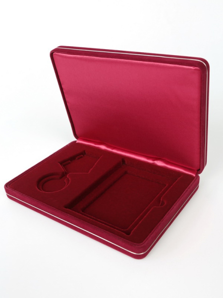  Футляр замшевый (182х128х34 мм) под медаль РФ d-37 мм и удостоверение (75х105х8 мм), тёмно-бордовый